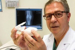 Kniegelenk aus dem 3D-Drucker Kniegelenk aus dem 3D-Drucker