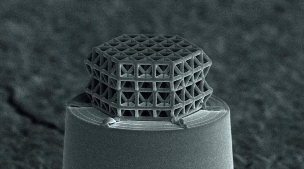 Kleinste Gitterstruktur der Welt aus einem 3D-Drucker