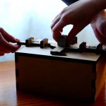 Keksdose zu zweit öffnen