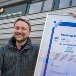 AMtopus Prof. Zeidler mit Umweltpreis Urkunde