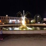 Ansicht Brunnen nachts