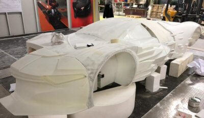 Bild des noch nicht fertigen Fahrzeuges