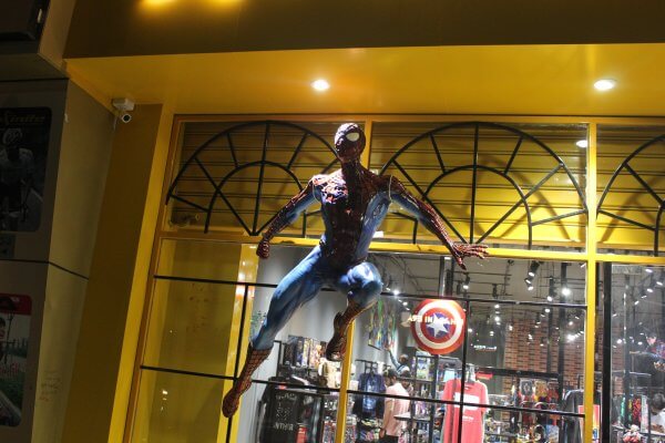 Spiderman auf der Ladenfront