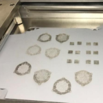 Raster und Beschleunigergitter