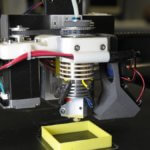 Druckkopf für unterschiedliche Bahndicken