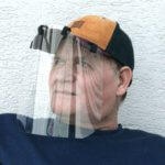 Blum mit dem fertigen Schutz