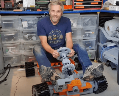 Denton mit fertigem LEGO Go-Kart