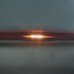 Objekt zwischen Streifen