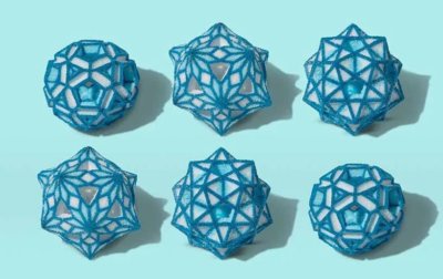 kristalline Ornamente aus Zucker