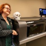 Summer Decker und Stratasys J735 3D-Drucker