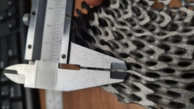 Gitterstruktur und Messgerätt