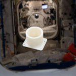 Abluftauslassadapter der Soleprozessor-Baugruppe (BPA) aus dem 3D-Drucker
