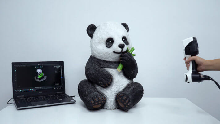 Laptop, Panda und ein Scanner