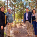 Im Bild von links sind die leitenden Wissenschaftler von Auburn, Maria Auad vom Samuel Ginn College of Engineering, Sushil Adhikari vom College of Agriculture und Brian Via und Maria Soledad Peresin von der School of Forestry and Wildlife Sciences