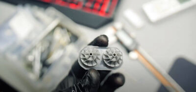 weitere winzige Komponente