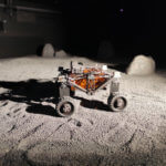 Ein Mondrover mit anisobedruckter Aufhängung (glattes PA, Kohlefaser-Verstärkung)