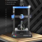 3D-Drucker Sidewinder X2 mit 3D-gedruckter Batman-Figur