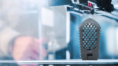 3D-gedrucktes Implantat im 3D-Drucker