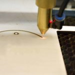 Holz schneiden mit dem Lasergravierer