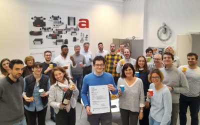 Aidro-Mitarbeiter mit Zertifikat vom DNV Aidro-Mitarbeiter mit Zertifikat vom DNV