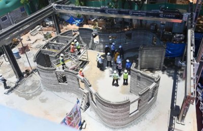 COBOD-3D-Drucker auf Baustelle