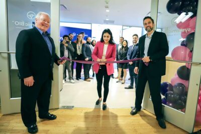 Banddurchtrennung bei Hauptsitzeröffnung Banddurchtrennung bei Hauptsitzeröffnung