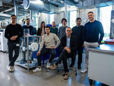 Pelanconi, sein Professor und das Team Pelanconi, sein Professor und das Team