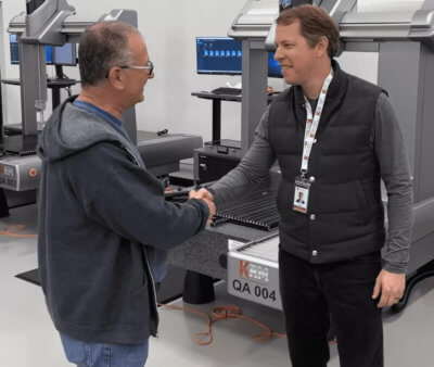 Buller und Keselowski Handshake Buller und Keselowski Handshake