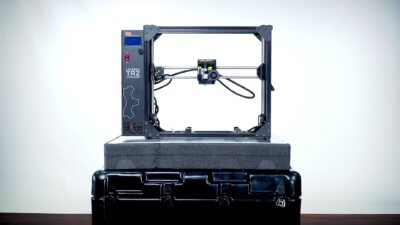 3D-Drucker von Lulzbot auf Koffer