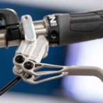 Umweltfreundlicher, robuster und individualisierbar: TRUMPF und Trickstuff präsentieren 3D-gedruckte Titan-Bremshebel
