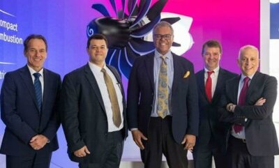 MagLev Aero und GE Additive arbeiten beim 3D-Druck zusammen Vertreter der Unternehmen MagLev Aero und GE Additive