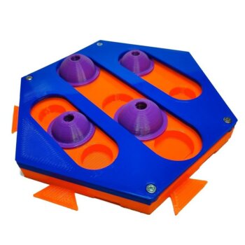 Denkspiel in den Farben Blau, Rot und Lila