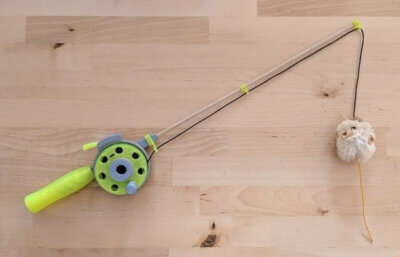 Aufwendige Katzenangel