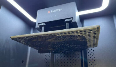 ACTIBREEZE HYBRID SANDAL während der 3D-Druck-Produktion ACTIBREEZE HYBRID SANDAL während der 3D-Druck-Produktion