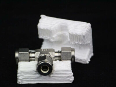 Maßgeschneiderte Schaumverpackung für Sondermaschinen und Ersatzteile durch 3D-Druck