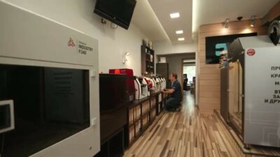 3D-Drucker Sammlung bei 3DBGPRINT in Bulgarien Verschiedene Modelle von 3D-Druckern im Showroom von 3DBGPRINT