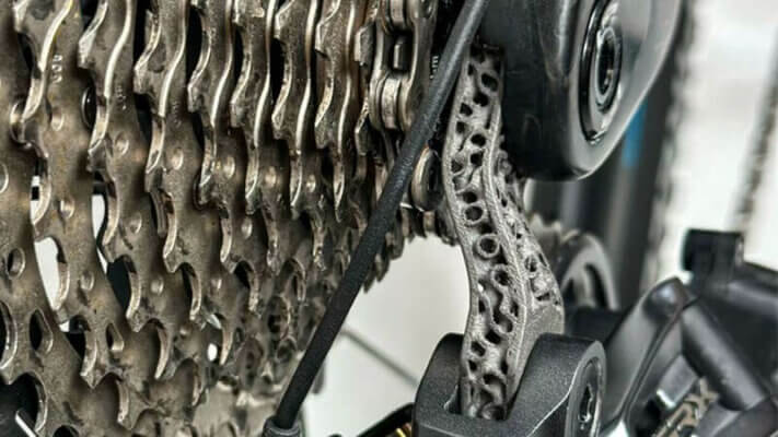 Silca 3D-gedruckte Schaltwerkaufhängung am Fahrrad montiert