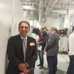Dr. Ehsan Toyserkani bei der Einweihung des neuen Labors für additive Fertigung in Waterloo