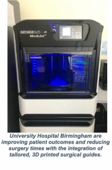 Stratasys J5 MediJet 3D-Drucker am University Hospital Birmingham für präzisere Krebschirurgie 3D-Drucker Stratasys J5 MediJet im medizinischen Einsatz zur Fertigung personalisierter Schneideführungen am University Hospital Birmingham