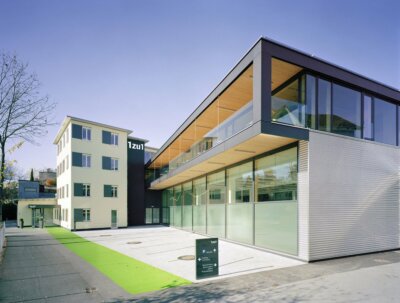 1zu1 Unternehmensgebäude in Österreich mit Spezialisierung auf 3D-Druck und Spritzguss Technologien