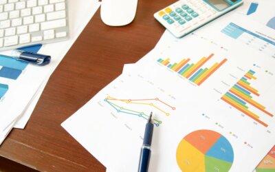 Stratasys Finanzbericht Q4 2023 mit Umsatzsteigerung und 3D-Druck-Marktstärke Grafische Darstellung der Stratasys Umsatzentwicklung im vierten Quartal 2023 mit Betonung auf 3D-Druck-Erfolg