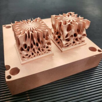Forschungsprojekt der University of Wolverhampton für verbessertes Thermalmanagement in der Elektronik durch 3D-Druck mit reinem Kupfer Additive Fertigung von Kupferkomponenten für Thermalmanagement mit EOS M290 an der University of Wolverhampton