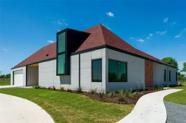 Größtes 3D-gedrucktes Einfamilienhaus der Welt in Texas Das größte 3D-gedruckte Einfamilienhaus in Burton, Texas, gebaut von Hive3D