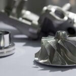 Nahaufnahme eines metallischen 3D-gedruckten Teils, entwickelt zur Qualifizierung von AM-Lieferketten durch das ASTM International AMCC