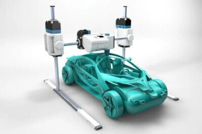 Vollformatiger Prototyp eines 3D-gedruckten Automobil-Federbeinturms aus Stahl und Aluminium, hergestellt mit Laserpulverbett-Fusionstechnologie