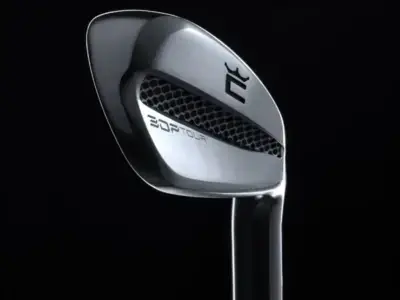 COBRA 3D Printed TOUR Iron – Golfschläger mit 3D-gedruckter Gitterstruktur für bessere Stabilität Nahaufnahme des COBRA 3D Printed TOUR Iron Golfschlägers mit innovativer Gitterstruktur aus 3D-Druck