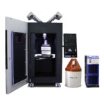 Meltio M600 Metall-3D-Drucker mit offener Tür, Steuerungspanel und angeschlossenen Modulen für industrielle Metallfertigung