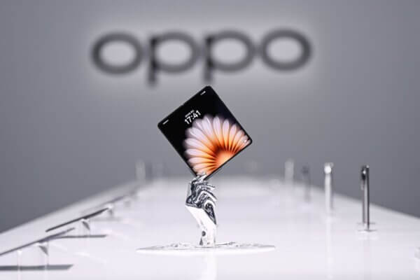 OPPO Find N5 faltbares Smartphone mit innovativem 3D-gedrucktem Titan-Scharnier