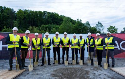 Spatenstich für Oerlikon Campus Reichhold in Aargau – Startschuss für neues Zentrum für DED und Beschichtungstechnologien Gruppenfoto mit Oerlikon-Vertretern beim Spatenstich zum Bau des Campus Reichhold in Aargau für 3D-Druck- und Beschichtungstechnologien