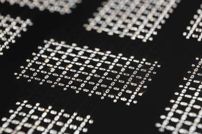 3D-gedruckte Zellstruktur mit PBF-LB/M für Wasserstoff-Elektrolyseure an der RWTH Aachen Komplexe, poröse Geometrie einer 3D-gedruckten Struktur für Wasserstoffanwendungen, gefertigt mit PBF-LB/M an der RWTH Aachen